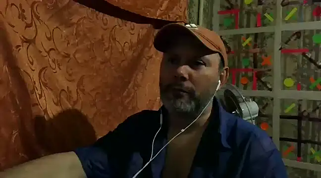 Snapshot of AgnichBan chatting on December 26, 3:42 pm AgnichBan online show from December 26, 3:42 pm