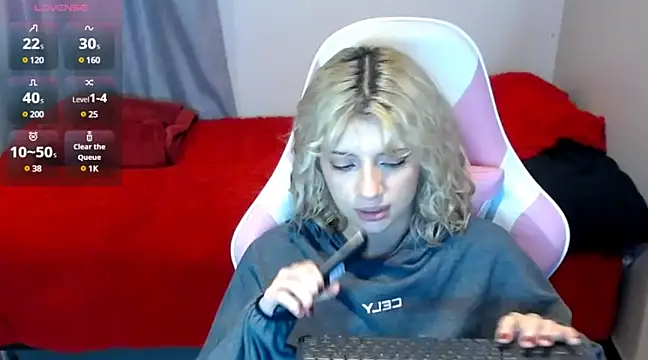 HiScarlett online show from March 23, 5:43 am