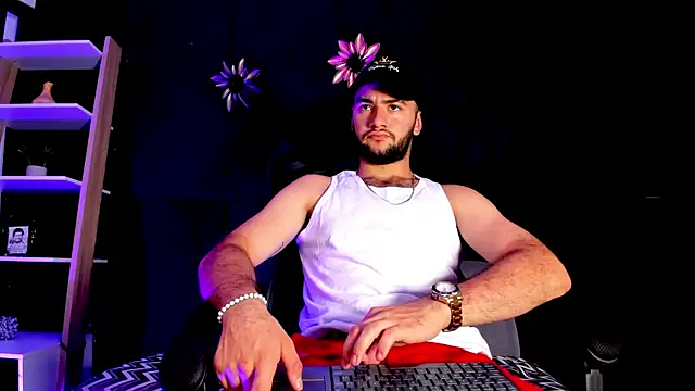 MaximusDick1  online show from December 16, 4:28 am