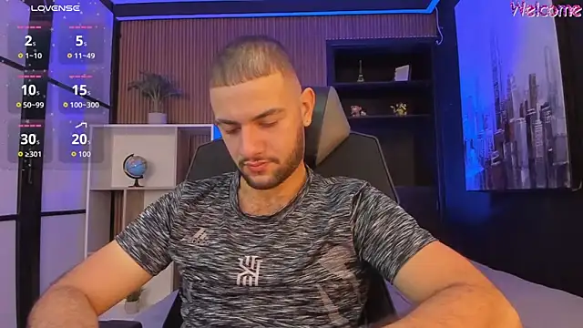 MaximusDick1  online show from March 26, 12:33 pm