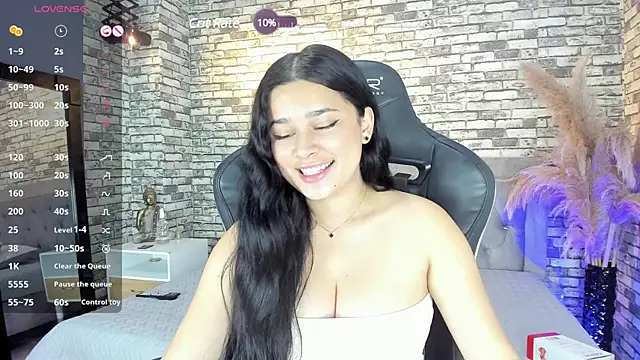 ariadna milano online show from January 7, 3:44 pm