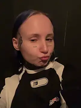 Snapshot of mei_honey_ chatting on January 26, 11:39 pm mei honey  online show from January 26, 11:39 pm