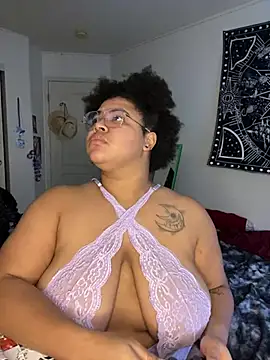 Snapshot of Ectorius chatting on December 25, 4:00 pm Ectorius online show from December 25, 4:00 pm