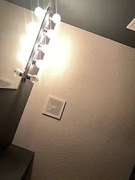 Snapshot of Ectorius chatting on December 17, 1:50 pm Ectorius online show from December 17, 1:50 pm