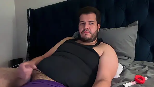 Snapshot of bearcloudcomputa chatting on December 3, 7:54 am bearcloudcomputa online show from December 3, 7:54 am