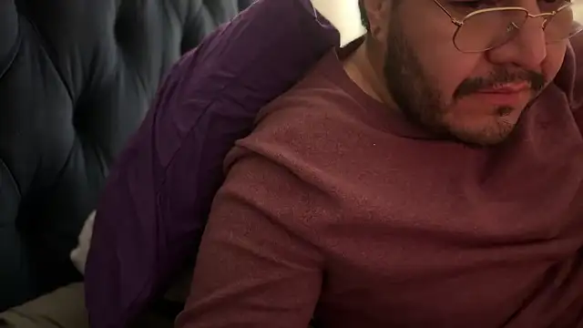 Snapshot of bearcloudcomputa chatting on January 28, 8:57 am bearcloudcomputa online show from January 28, 8:57 am