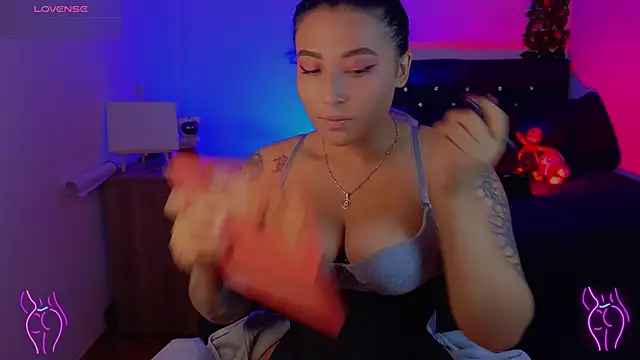 Pauilina online show from March 27, 9:25 pm