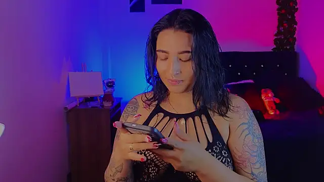 Pauilina online show from March 31, 9:15 pm