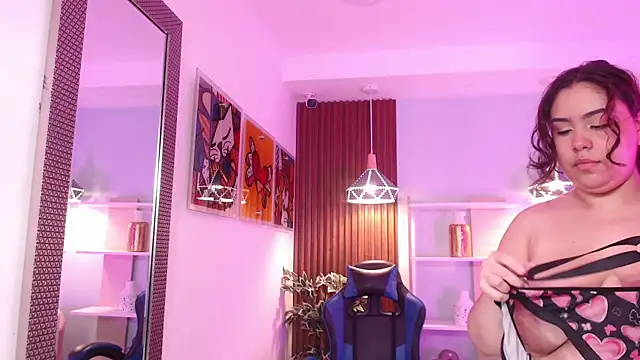 Dalila Sky online show from September 18, 6:10 pm