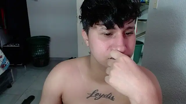 Snapshot of Im_Milan_Rs chatting on March 8, 4:16 am Im Milan Rs online show from March 8, 4:16 am
