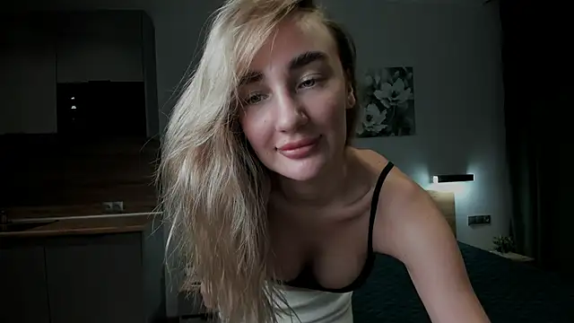chloewallace online show from December 2, 6:54 pm