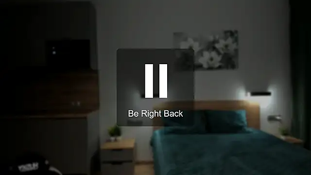 chloewallace online show from December 12, 1:21 am