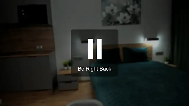 chloewallace online show from February 5, 10:44 pm