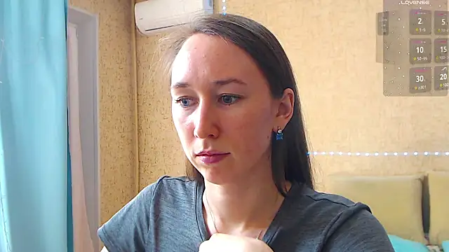 Snapshot of --Model--2 chatting on March 22, 2:47 pm --Model--2 online show from March 22, 2:47 pm