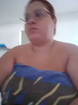 Snapshot of carola_hotwife chatting on May 15, 12:01 pm carola hotwife online show from May 15, 12:01 pm