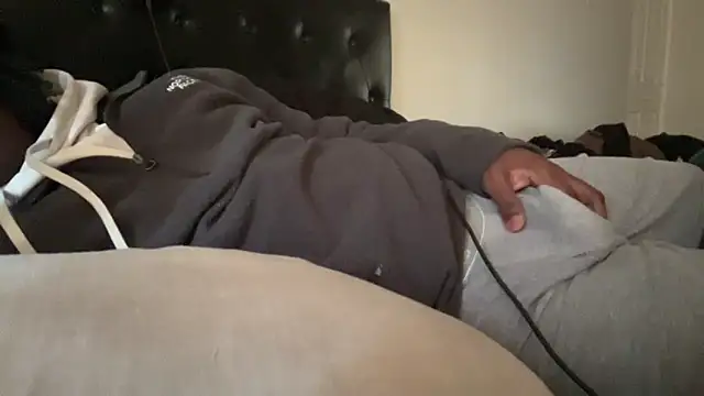 Snapshot of tokenkingtn chatting on November 15, 6:37 pm tokenkingtn online show from November 15, 6:37 pm