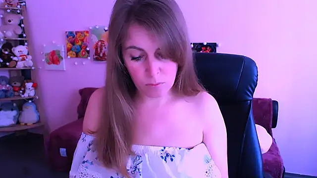 Hot Milady online show from March 23, 8:18 am