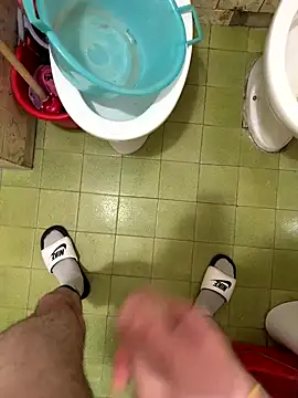 Snapshot of Miky_21 chatting on September 26, 12:58 am Miky 21 online show from September 26, 12:58 am