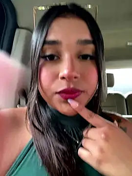 Mariangel 11 online show from January 13, 2:00 pm