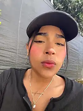 Snapshot of Mariangel_11 chatting on May 22, 2:33 pm Mariangel 11 online show from May 22, 2:33 pm
