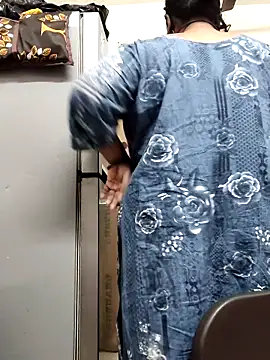 zeepe19 online show from December 21, 3:35 am