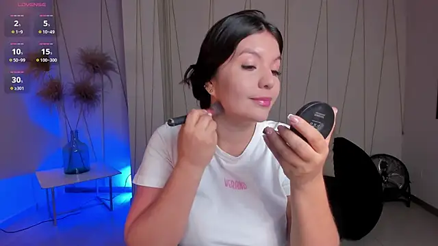 ValeriaRoldanX online show from July 7, 11:36 am