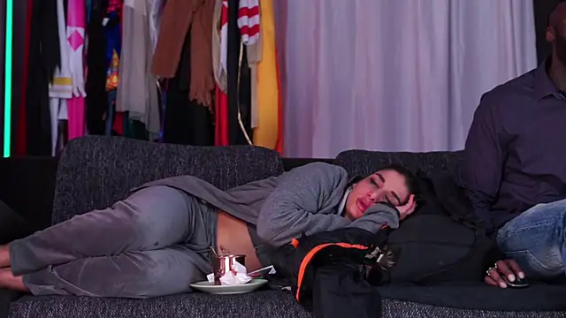 MacTroy online show from February 22, 8:31 pm