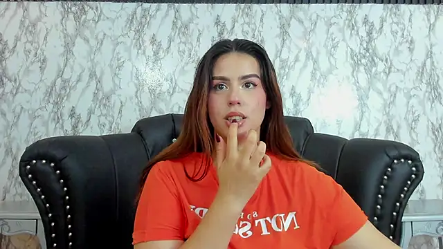 Snapshot of Miamontoya chatting on January 21, 8:54 pm Miamontoya online show from January 21, 8:54 pm