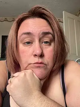 Snapshot of thickmilf182 chatting on January 7, 6:24 pm thickmilf182 online show from January 7, 6:24 pm