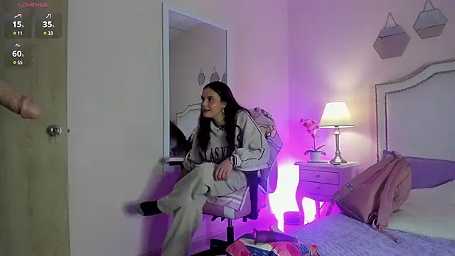 Snapshot of KIMAPRIL chatting on September 17, 7:37 pm KIMAPRIL online show from September 17, 7:37 pm