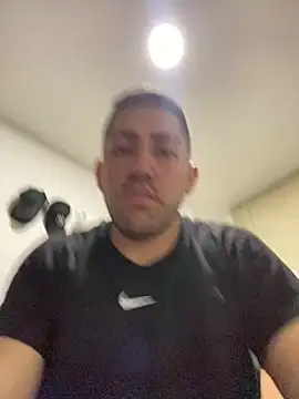 JuanZapata33 online show from February 19, 2:55 am