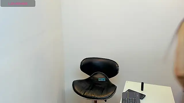 FRAN DESS online show from February 7, 8:10 pm