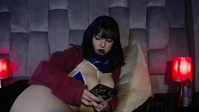Snapshot of kittyhouse_hs chatting on January 23, 5:35 am kittyhouse hs online show from January 23, 5:35 am