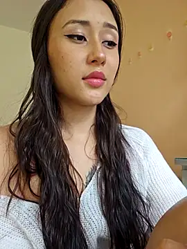 Selena blake online show from April 17, 7:50 pm