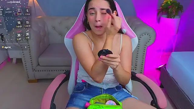 angelica dymond online show from December 1, 12:32 pm