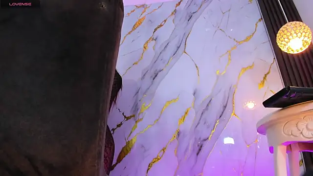 black cami online show from April 17, 11:30 pm