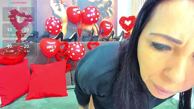 LauraSin online show from February 13, 4:41 am