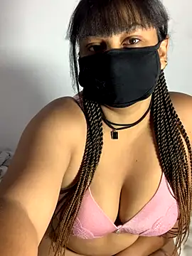 Snapshot of Jeroliee_viyana chatting on September 19, 11:27 pm Jeroliee viyana online show from September 19, 11:27 pm