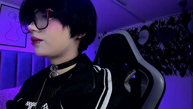 Kitty Gang online show from March 17, 12:59 am