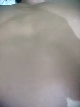 Snapshot of indiancouple09 chatting on January 30, 12:50 am indiancouple09 online show from January 30, 12:50 am