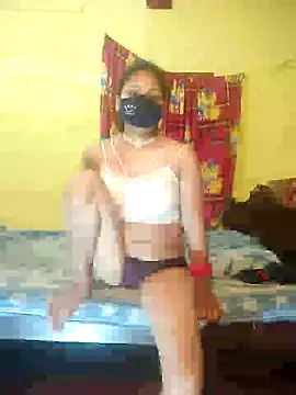 Snapshot of indiancouple09 chatting on February 20, 11:43 pm indiancouple09 online show from February 20, 11:43 pm