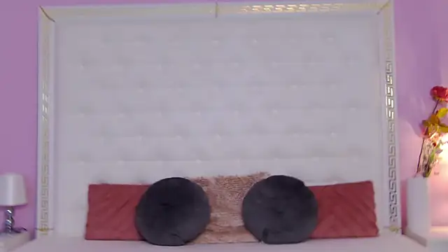 Lenna Paul online show from April 7, 5:19 am