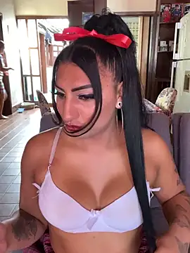 Brianna Trans00 online show from January 25, 5:18 am