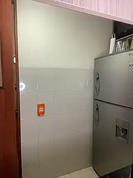 Snapshot of yaralyminjo2 chatting on December 13, 1:33 pm yaralyminjo2 online show from December 13, 1:33 pm