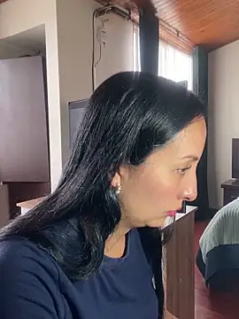 Snapshot of yaralyminjo2 chatting on January 24, 8:54 pm yaralyminjo2 online show from January 24, 8:54 pm