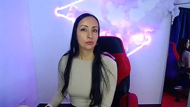 Snapshot of yaralyminjo2 chatting on February 11, 12:37 pm yaralyminjo2 online show from February 11, 12:37 pm