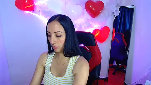 Snapshot of yaralyminjo2 chatting on February 12, 1:37 pm yaralyminjo2 online show from February 12, 1:37 pm