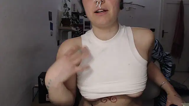 kinkyspirali online show from March 13, 5:50 pm