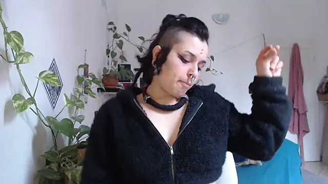 kinkyspirali online show from March 4, 12:55 pm