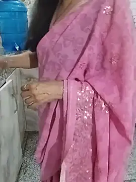 Snapshot of Saroj-Shah chatting on May 8, 4:01 pm Saroj-Shah online show from May 8, 4:01 pm